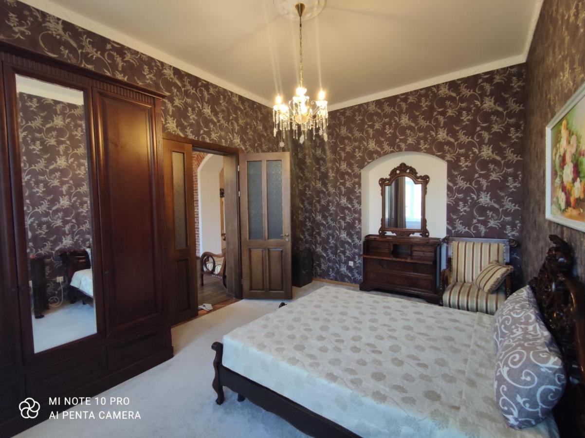 Апартаменти У Шевальє. Lviv Exteriör bild