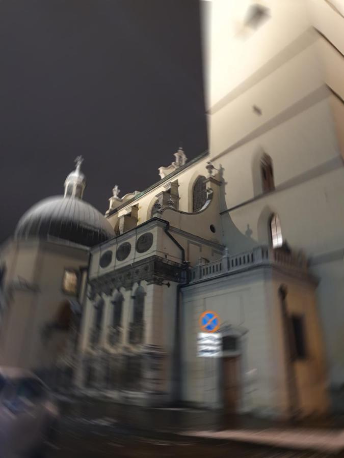 Апартаменти У Шевальє. Lviv Exteriör bild