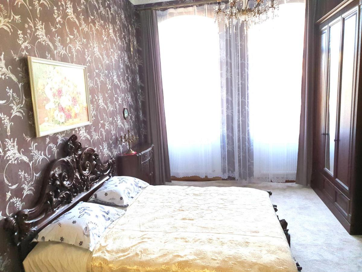 Апартаменти У Шевальє. Lviv Exteriör bild